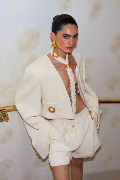 Look 15